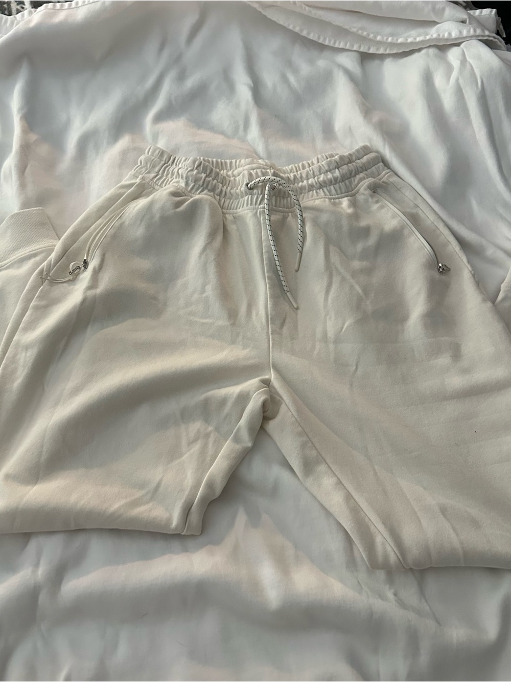 Off White Men’s Cropped Joggers